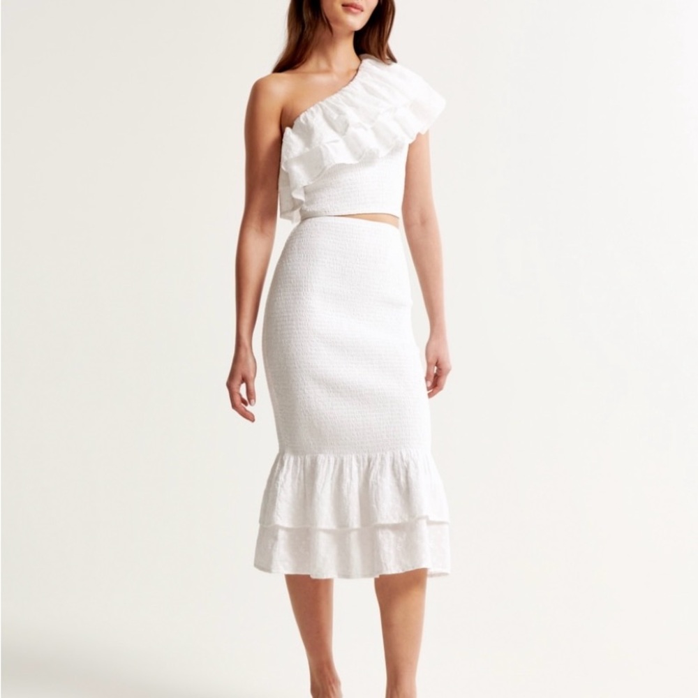 Abercrombie White One-Shoulder two piece set